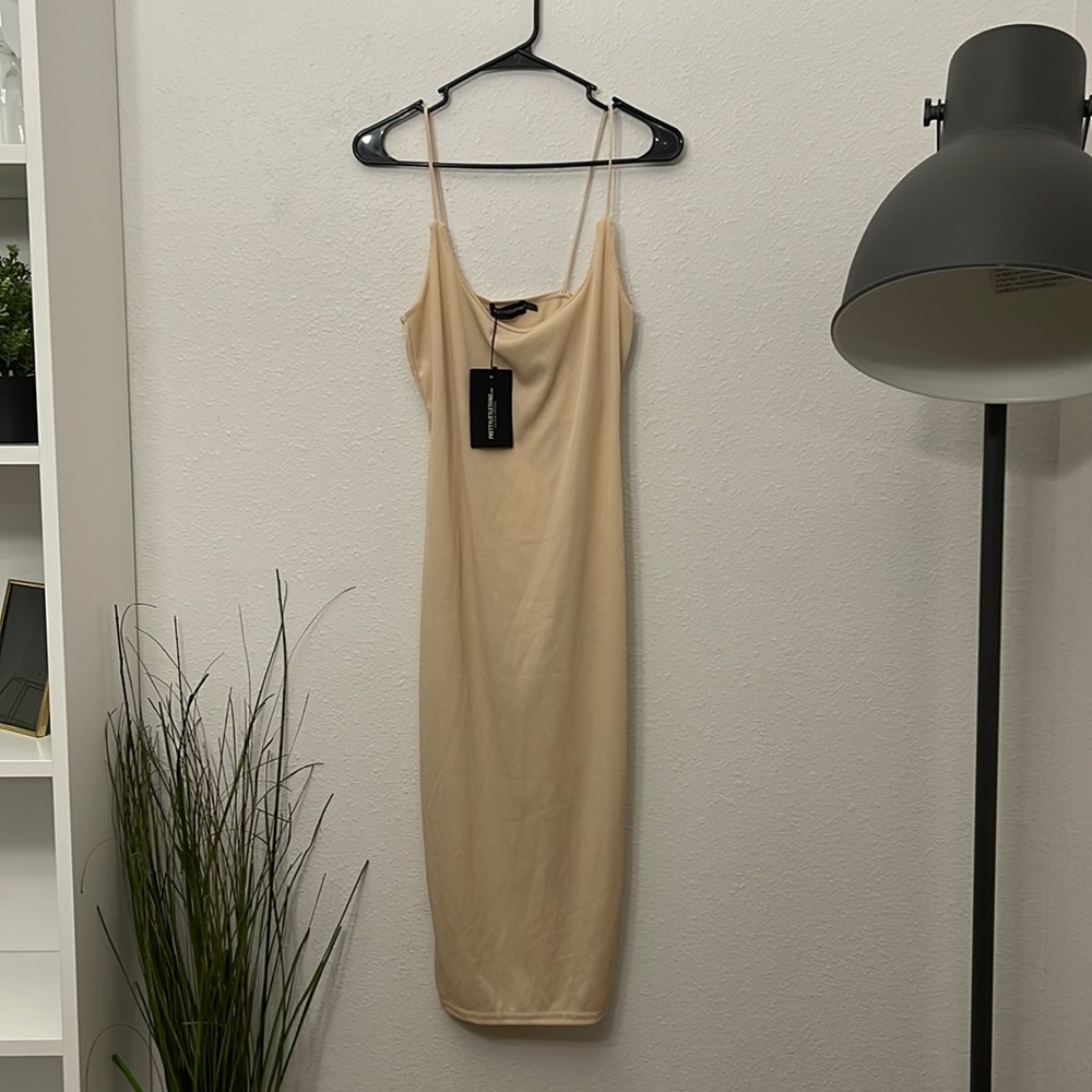 Pretty Little Thing dress